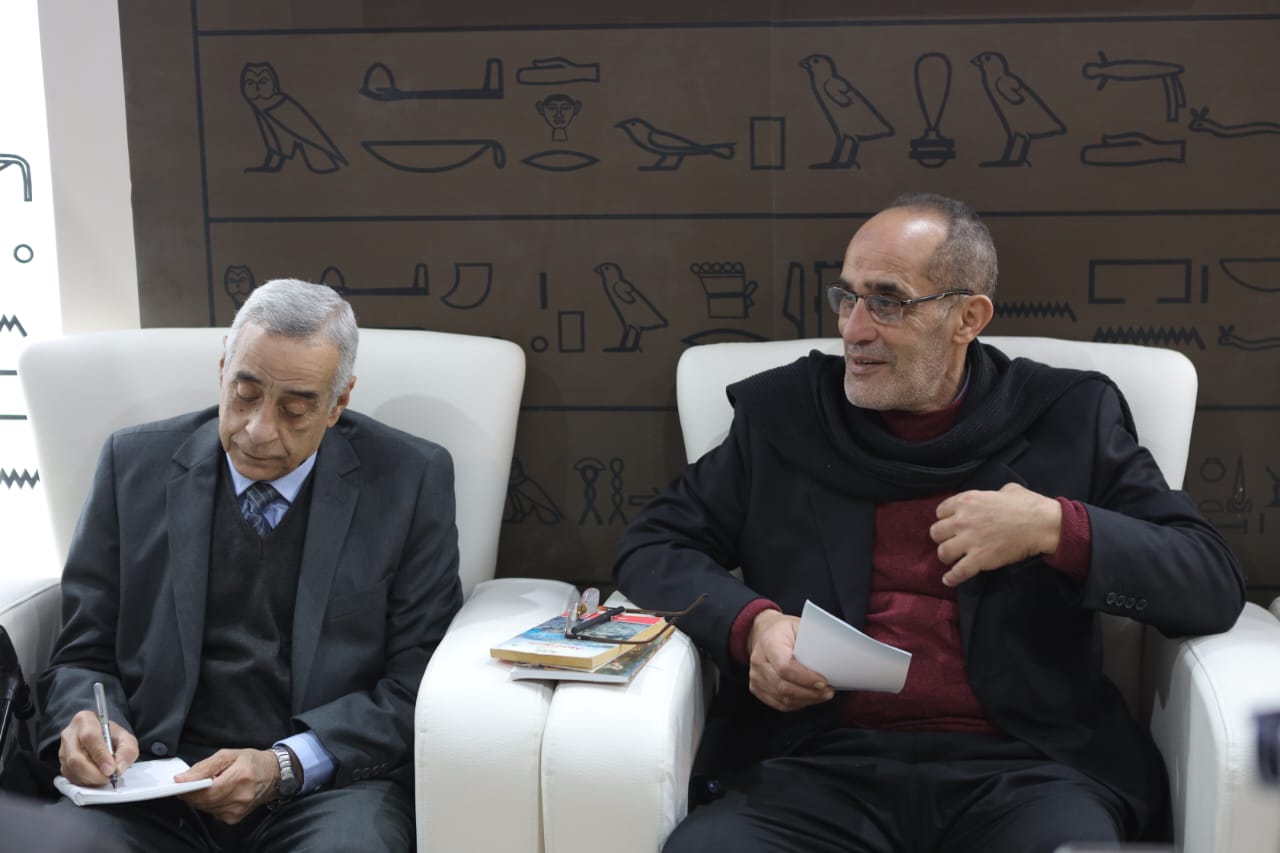 معرض القاهرة للكتاب يناقش الحب والحرب في عيون الأطفال